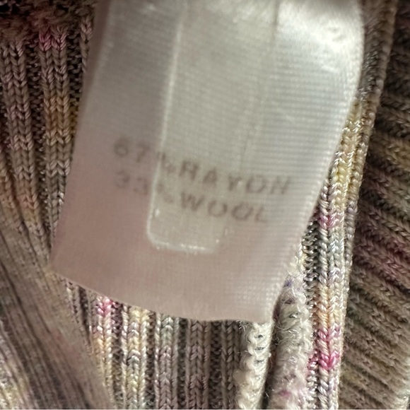 St. John SoCa Knit Blouse Top Button Up Colorful Wool Ribbed Luxury Size Small - Picture 6 of 7